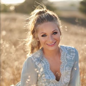 Meet your Posher, Sky